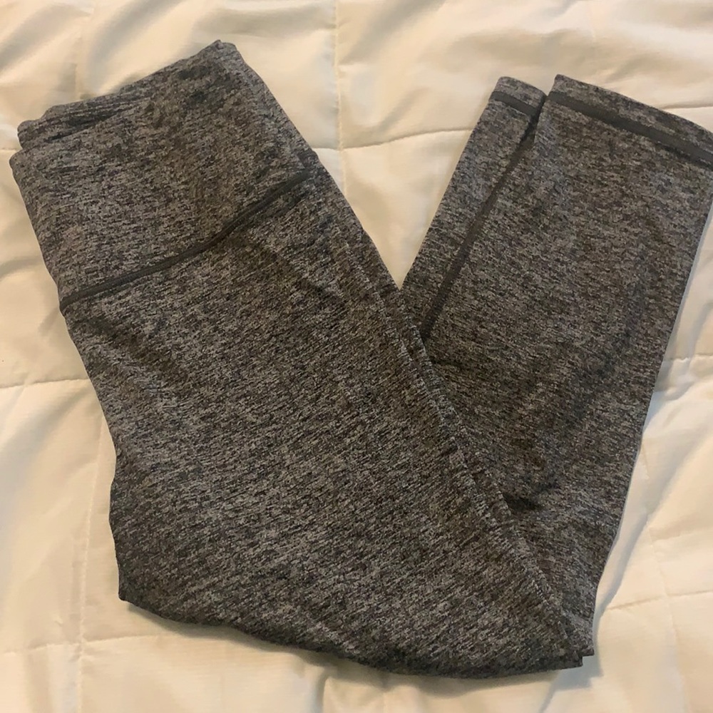 VSX knockout capri workout pants
